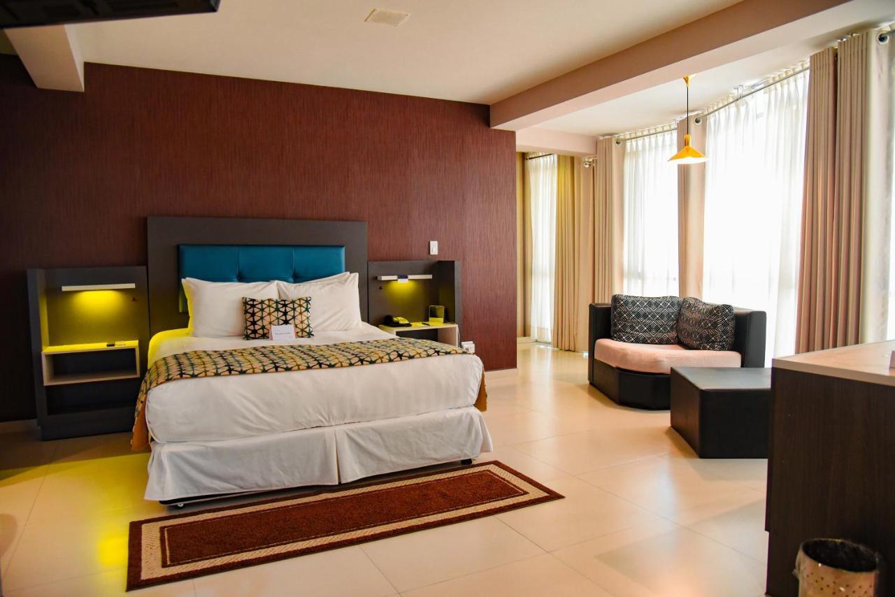 Hotel Camino Plaza Cochabamba Esterno foto