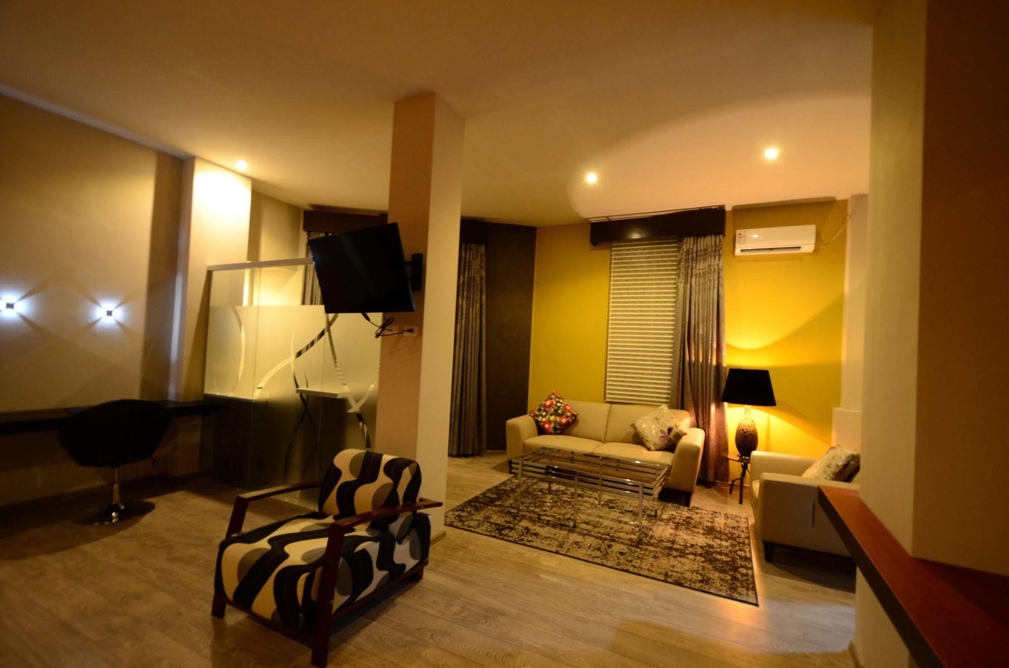 Hotel Camino Plaza Cochabamba Esterno foto